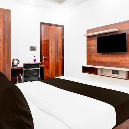 Super Hotel O Global Yeni Delhi Dış mekan fotoğraf