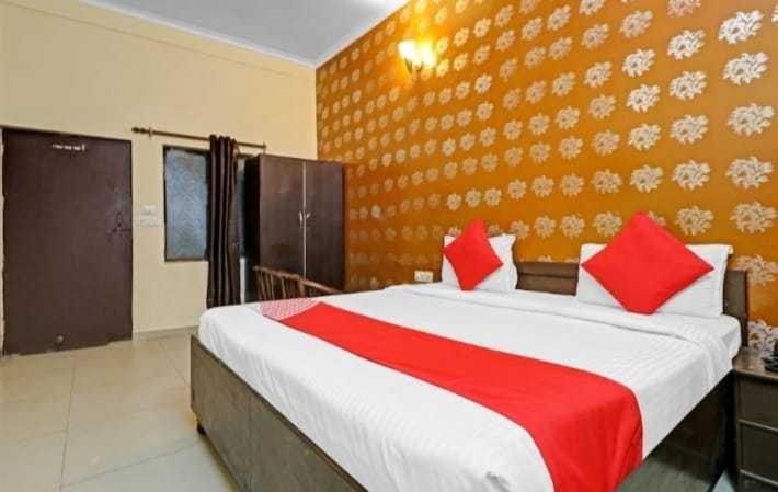 Super Hotel O Global Yeni Delhi Dış mekan fotoğraf