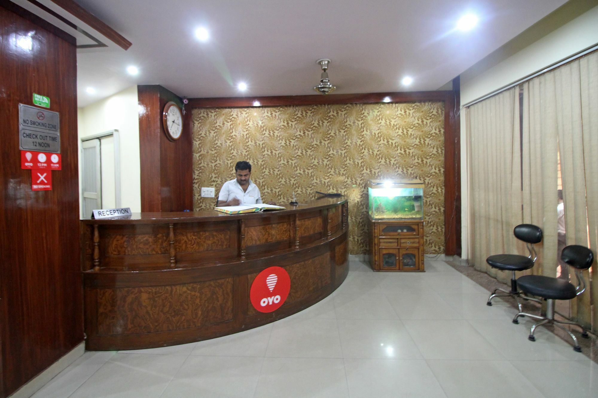 Super Hotel O Global Yeni Delhi Dış mekan fotoğraf