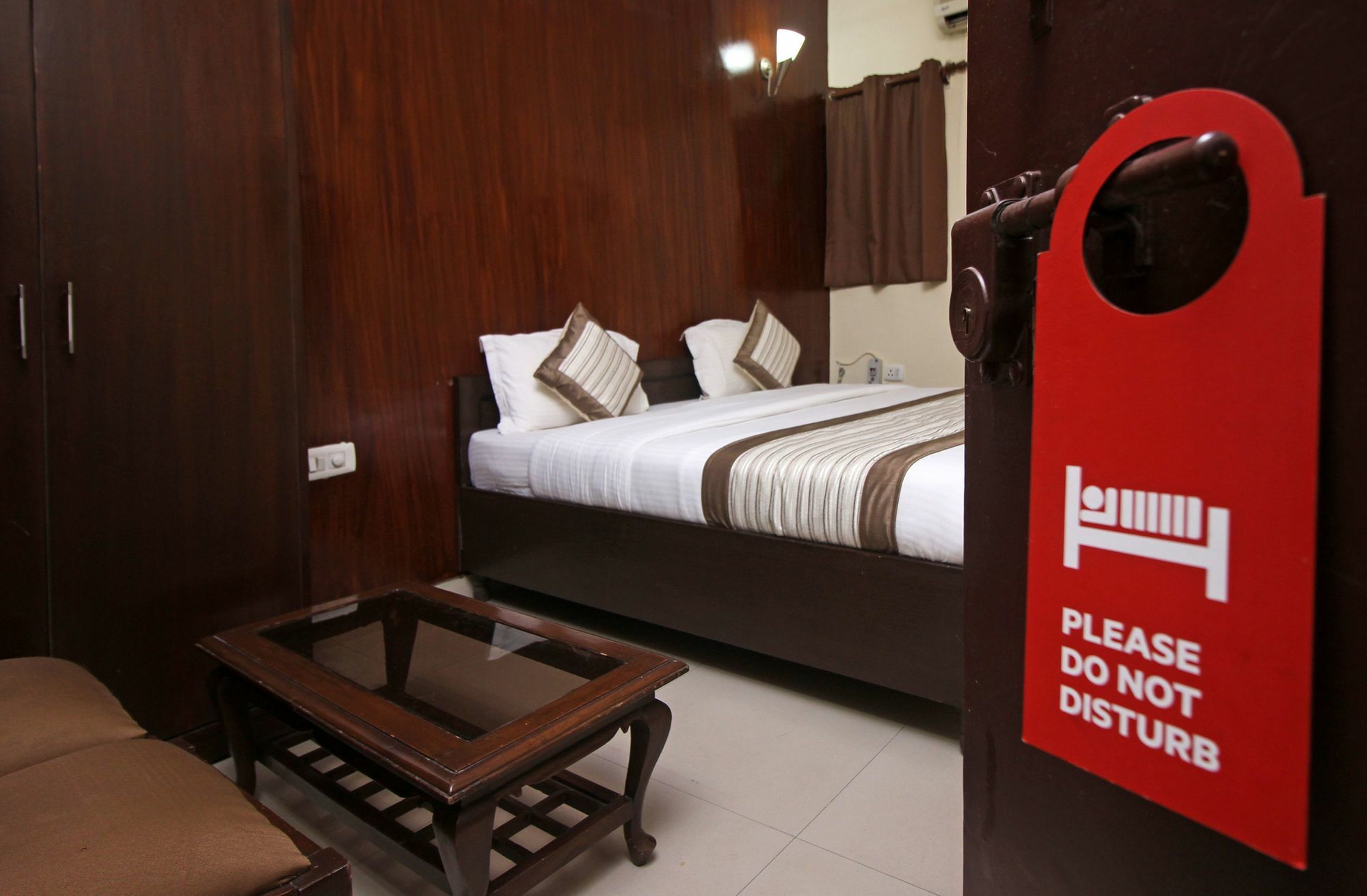 Super Hotel O Global Yeni Delhi Dış mekan fotoğraf